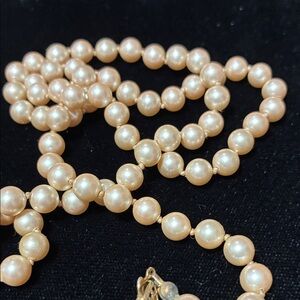 Vintage 6mm individual tied Pearl Necklace with Gold over sterling silver Clasp
